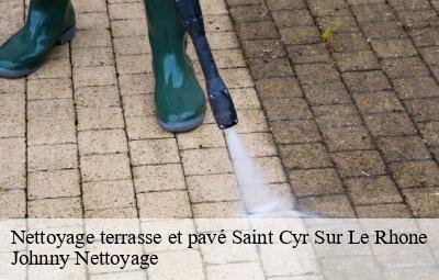 Nettoyage terrasse et pavé  saint-cyr-sur-le-rhone-69560 Johnny Nettoyage 